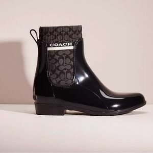 Coach boots